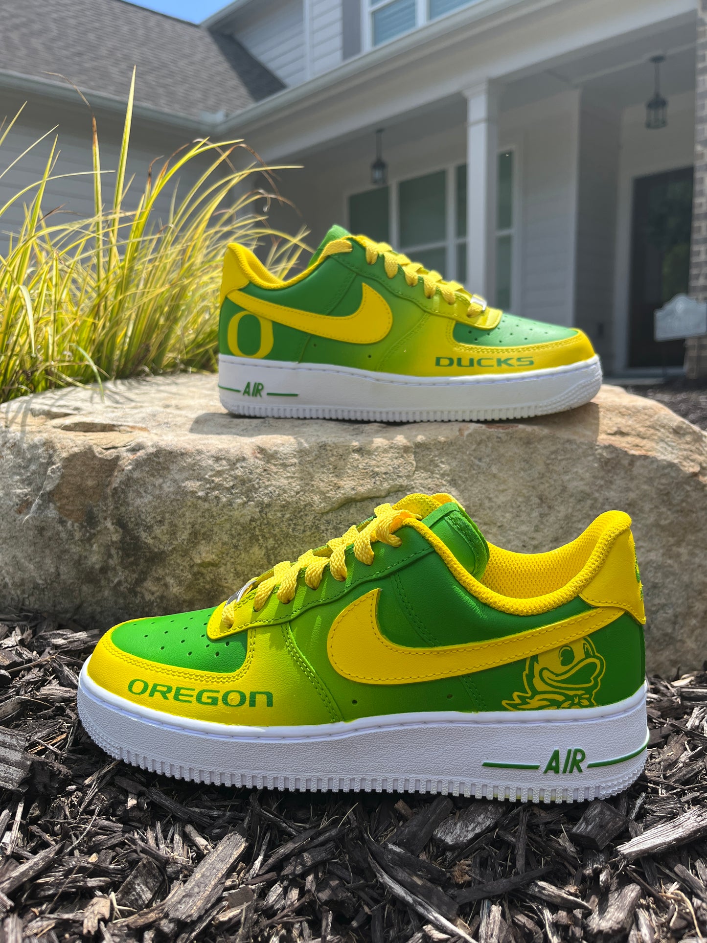 Air Force 1 Custom Painted Oregon Ducks