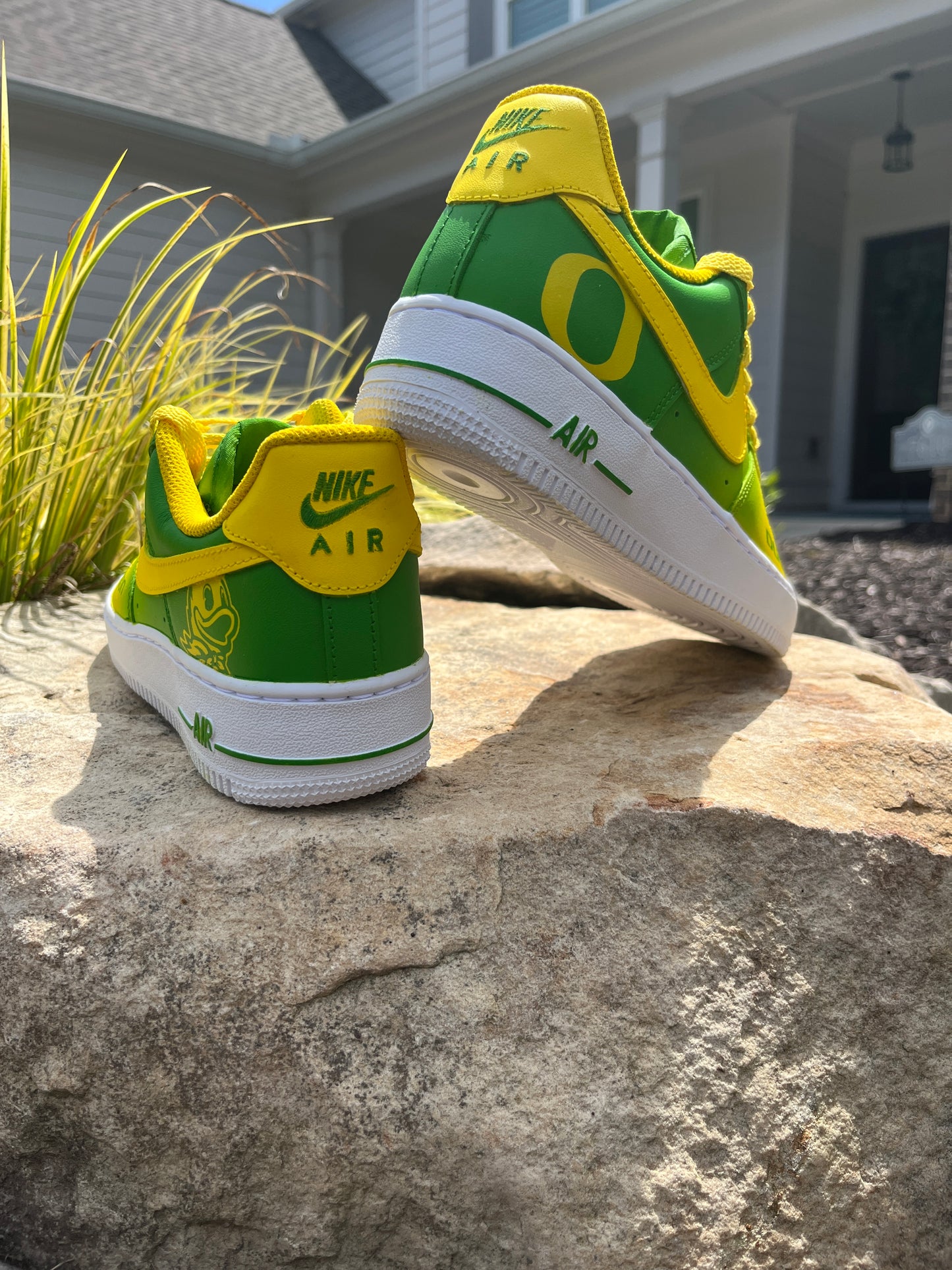 Air Force 1 Custom Painted Oregon Ducks