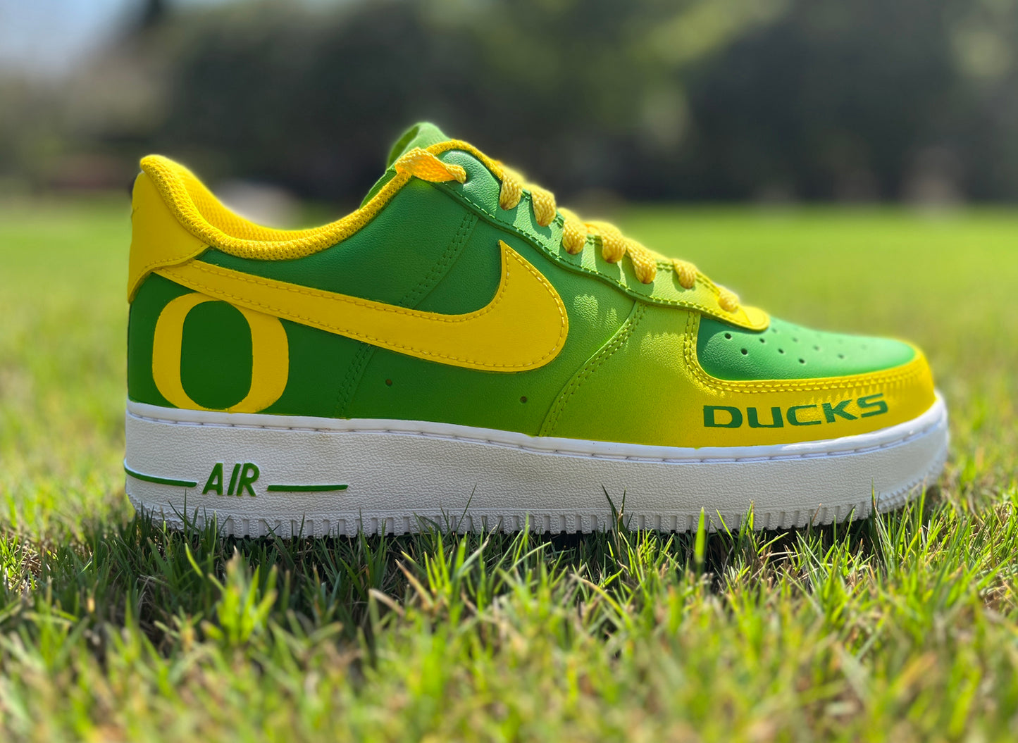 Air Force 1 Custom Painted Oregon Ducks V1